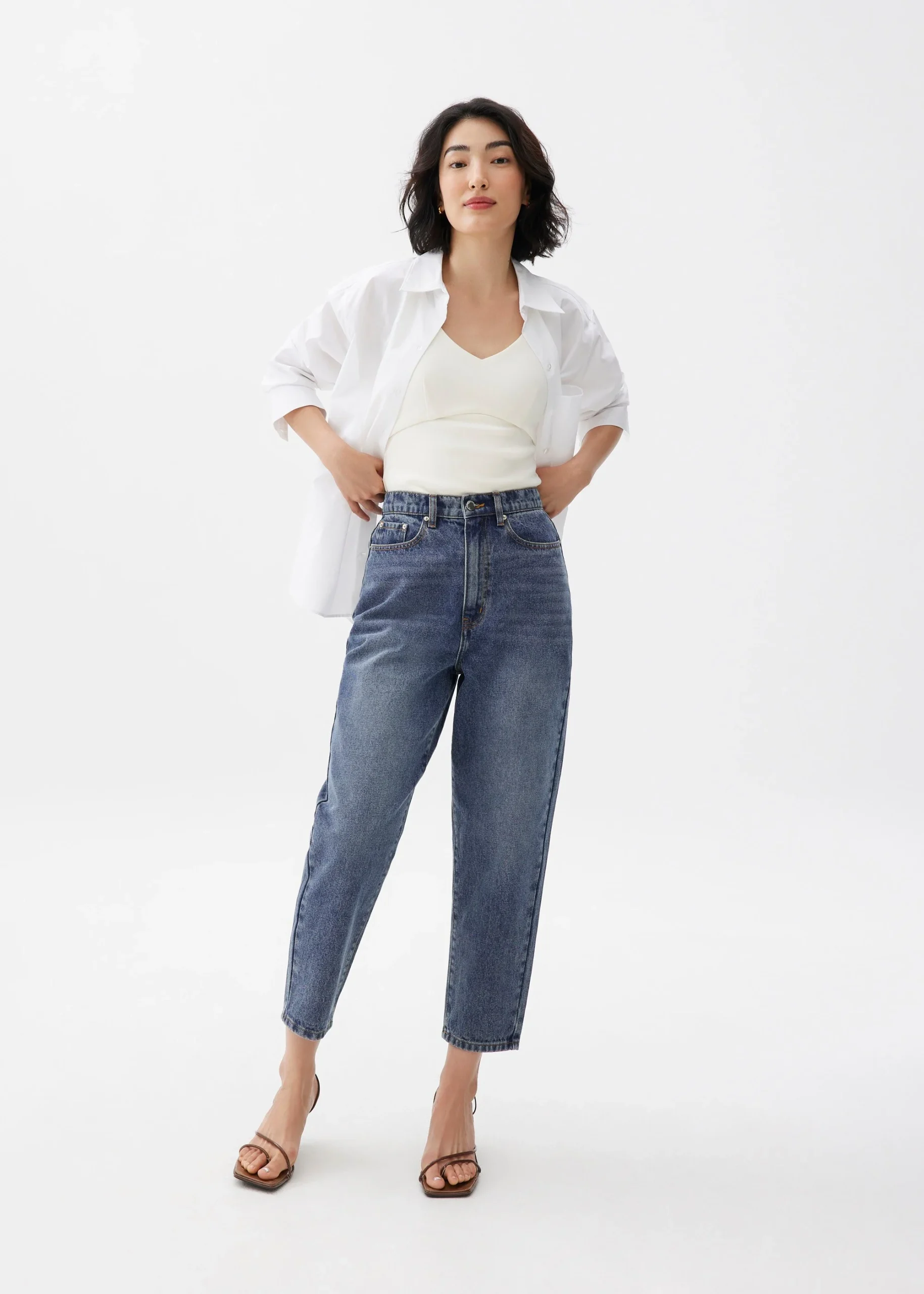 Cropped Mom Jeans - Image 2