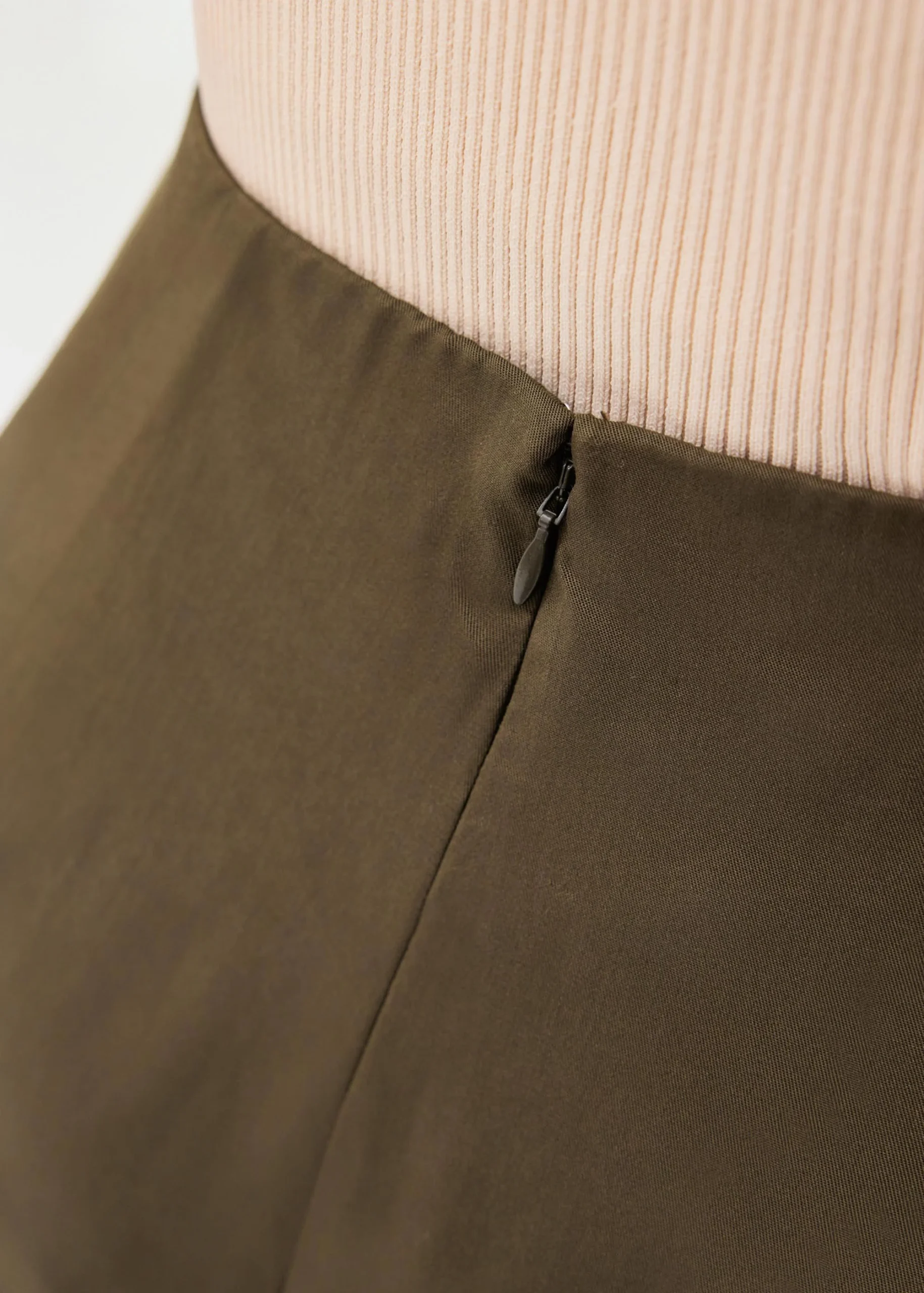 Front Twist Mid Waist Wide Leg Pants - Image 3